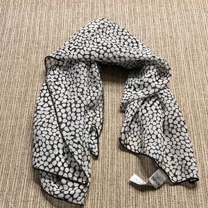 Scarf Chico’s Size OS 9.5x9.5 square used.